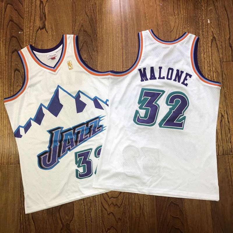 1996/97 Utah Jazz MALONE #32 White Classics Basketball Jersey (Closely Stitched)
