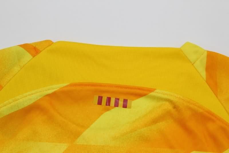 Thailand Quality(AAA) 23/24 Barcelona Goalkeeper Yellow Soccer Jersey