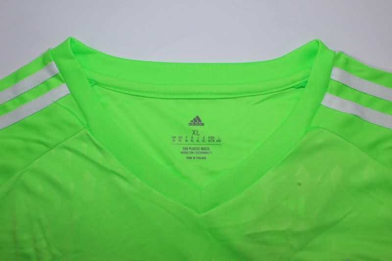 Thailand Quality(AAA) 23/24 Bayern Munich Goalkeeper Green Long Sleeve Soccer Jersey