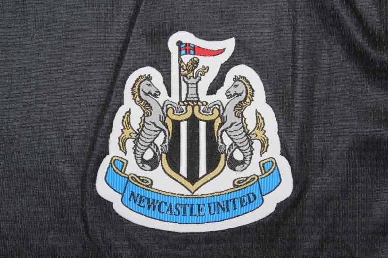 Thailand Quality(AAA) 23/24 Newcastle United Training Soccer Jersey 02