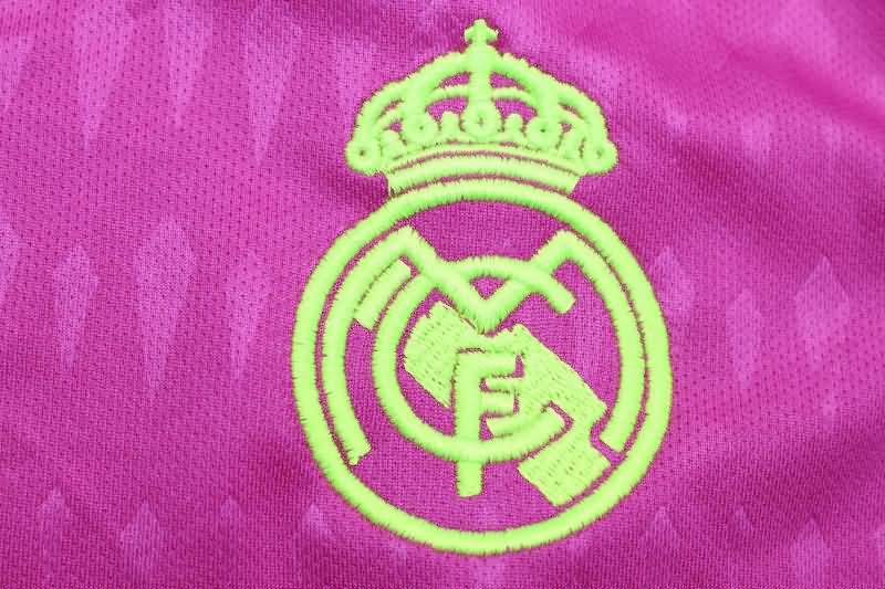 Thailand Quality(AAA) 23/24 Real Madrid Goalkeeper Pink Soccer Jersey