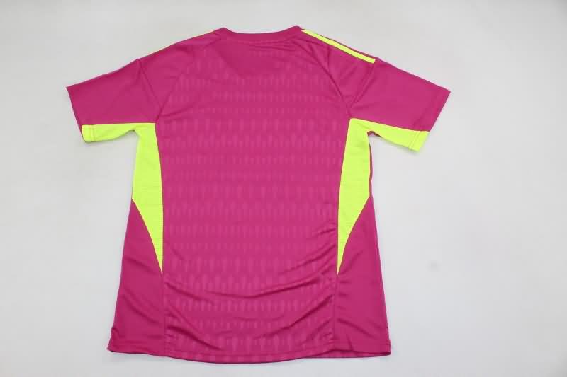 Thailand Quality(AAA) 23/24 Real Madrid Goalkeeper Pink Soccer Jersey