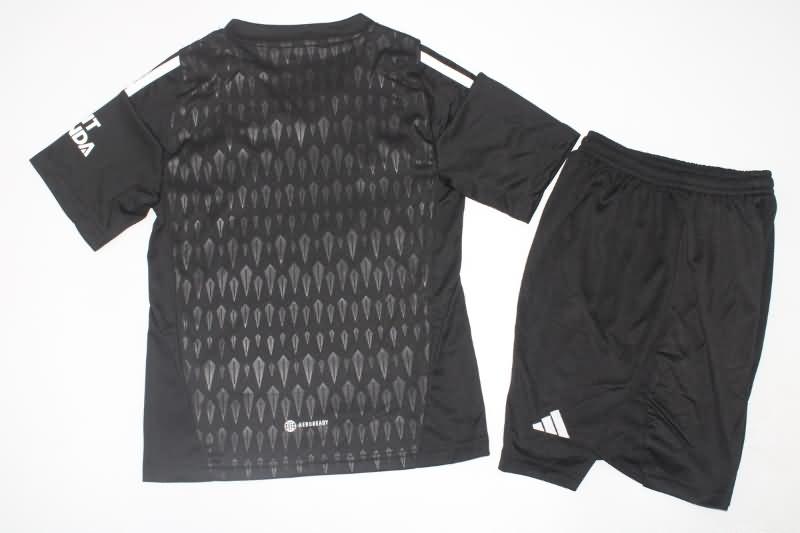23/24 Arsenal Goalkeeper Black Kids Soccer Jersey And Shorts