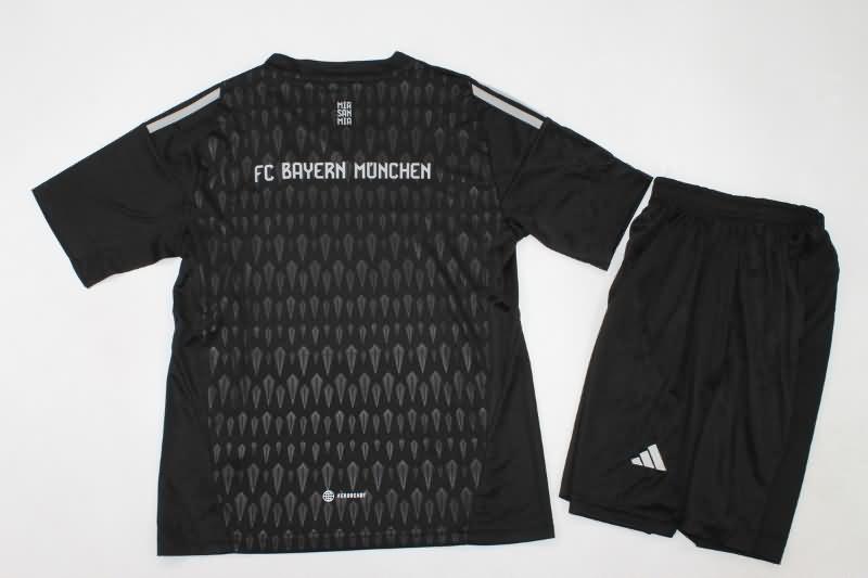 23/24 Bayern Munich Goalkeeper Black Kids Soccer Jersey And Shorts
