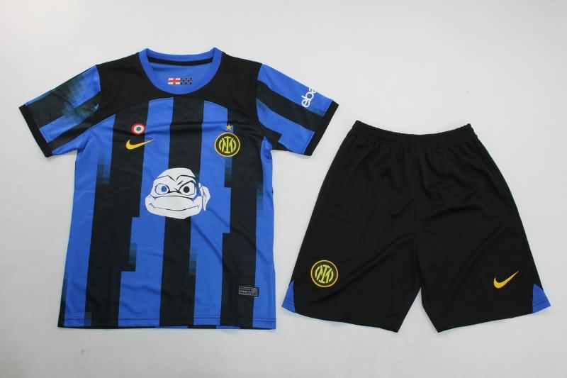 23/24 Inter Milan Home Kids Soccer Jersey And Shorts Sponsor 02