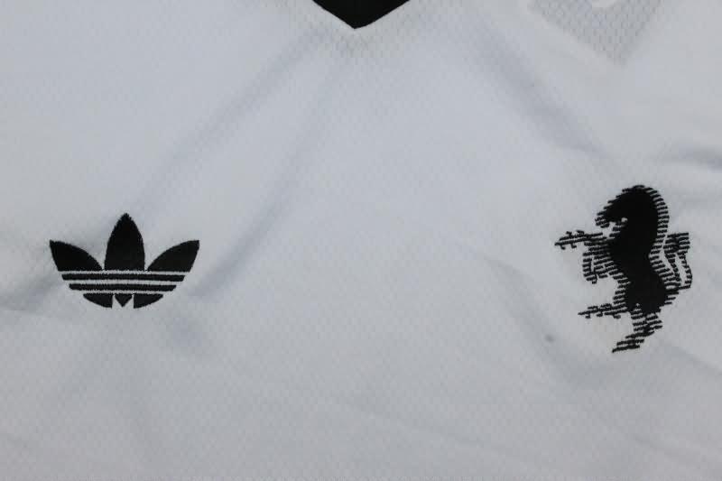 Thailand Quality(AAA) 24/25 Juventus Goalkeeper White Soccer Jersey