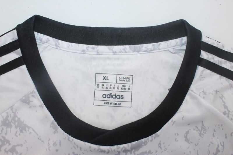 Thailand Quality(AAA) 24/25 Juventus Special Soccer Jersey 03