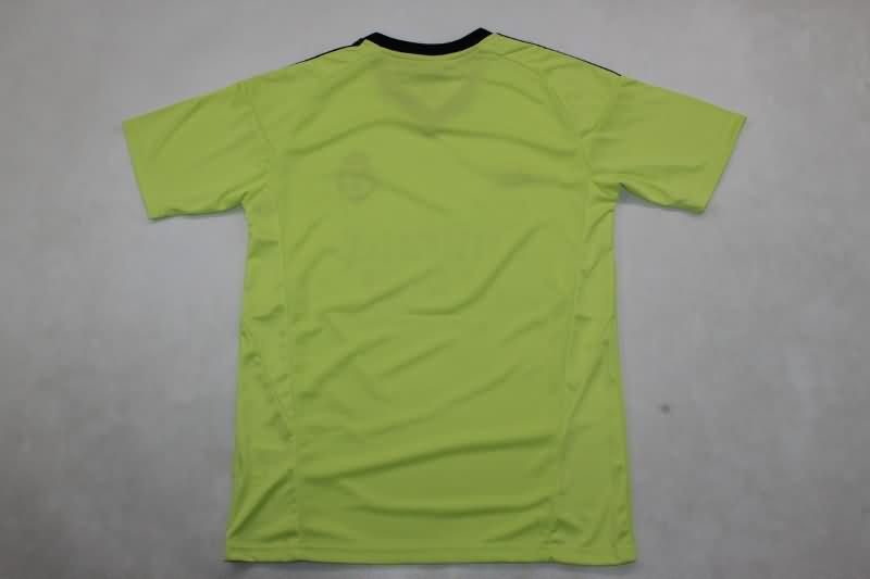 Thailand Quality(AAA) 24/25 Real Madrid Goalkeeper Yellow Soccer Jersey