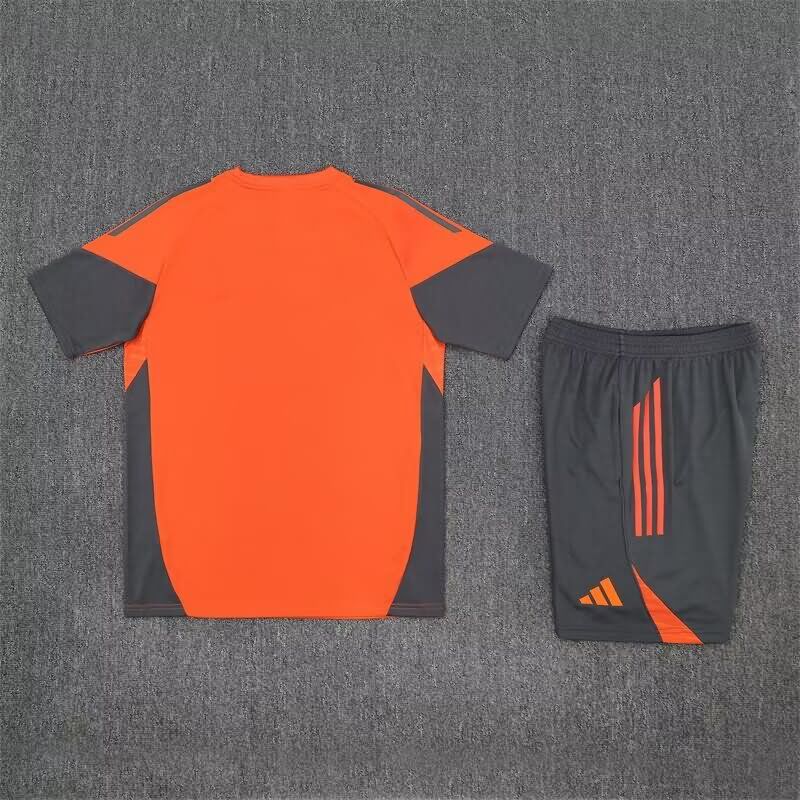 Thailand Quality(AAA) 24/25 Bayern Munich Orange Soccer Training Sets