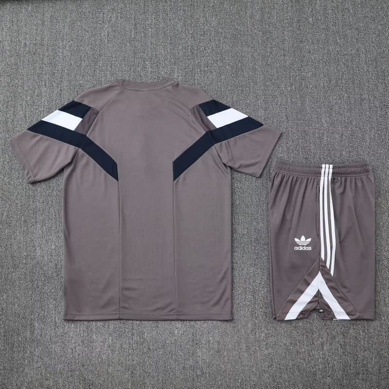 Thailand Quality(AAA) 24/25 Real Madrid Grey Soccer Training Sets 03