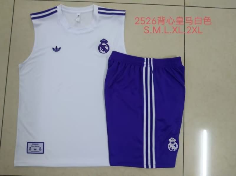 Thailand Quality(AAA) 24/25 Real Madrid White Soccer Training Sets 09