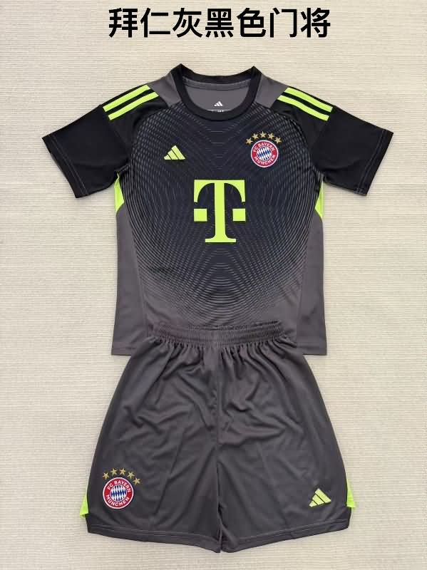 25/26 Bayern Munich Goalkeeper Black Soccer Jersey