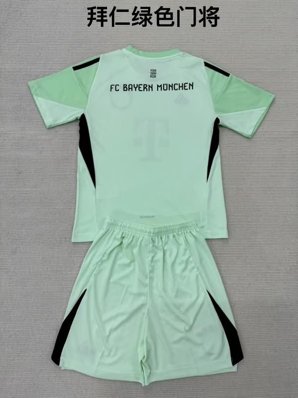 25/26 Bayern Munich Goalkeeper Green Soccer Jersey