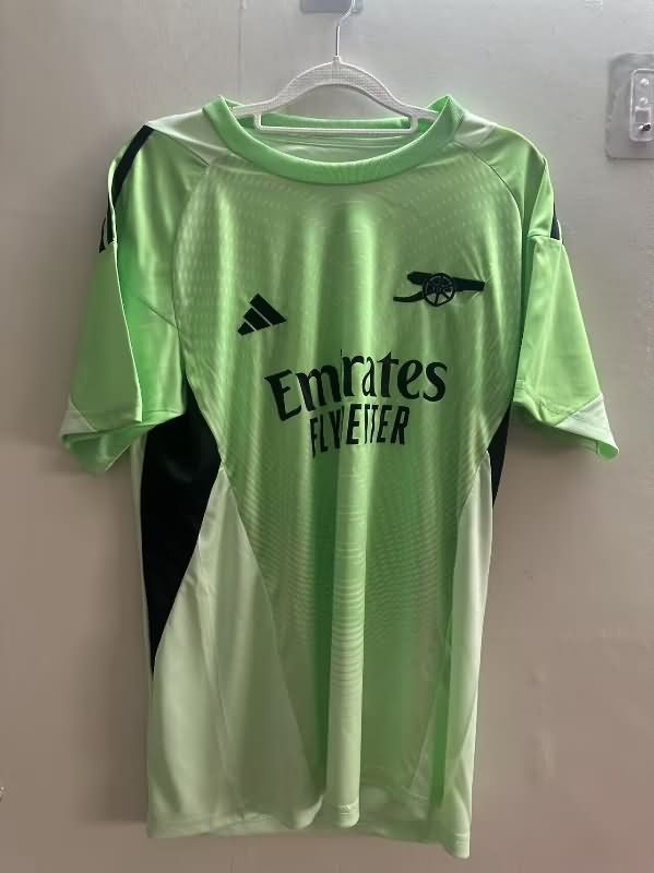 Thailand Quality(AAA) 25/26 Arsenal Goalkeeper Green Soccer Jersey 02