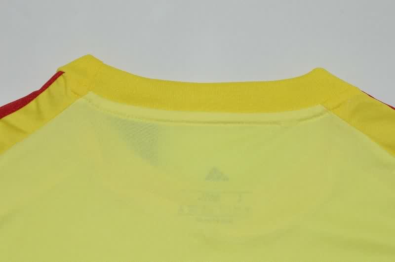 Thailand Quality(AAA) 25/26 Arsenal Goalkeeper Yellow Soccer Jersey