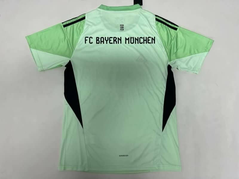 Thailand Quality(AAA) 25/26 Bayern Munich Goalkeeper Green Soccer Jersey