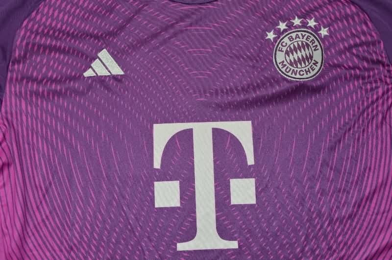 Thailand Quality(AAA) 25/26 Bayern Munich Goalkeeper Purple Soccer Jersey