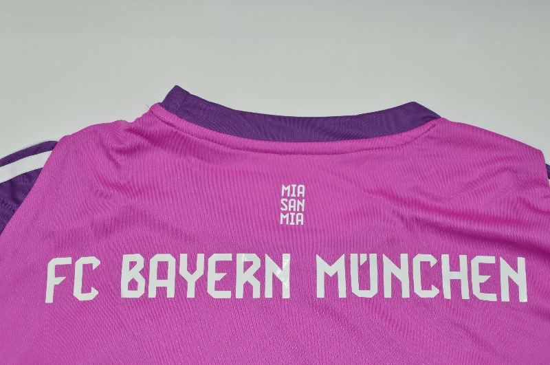 Thailand Quality(AAA) 25/26 Bayern Munich Goalkeeper Purple Soccer Jersey