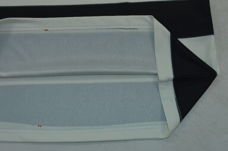 Thailand Quality(AAA) 25/26 Juventus Fourth Soccer Jersey