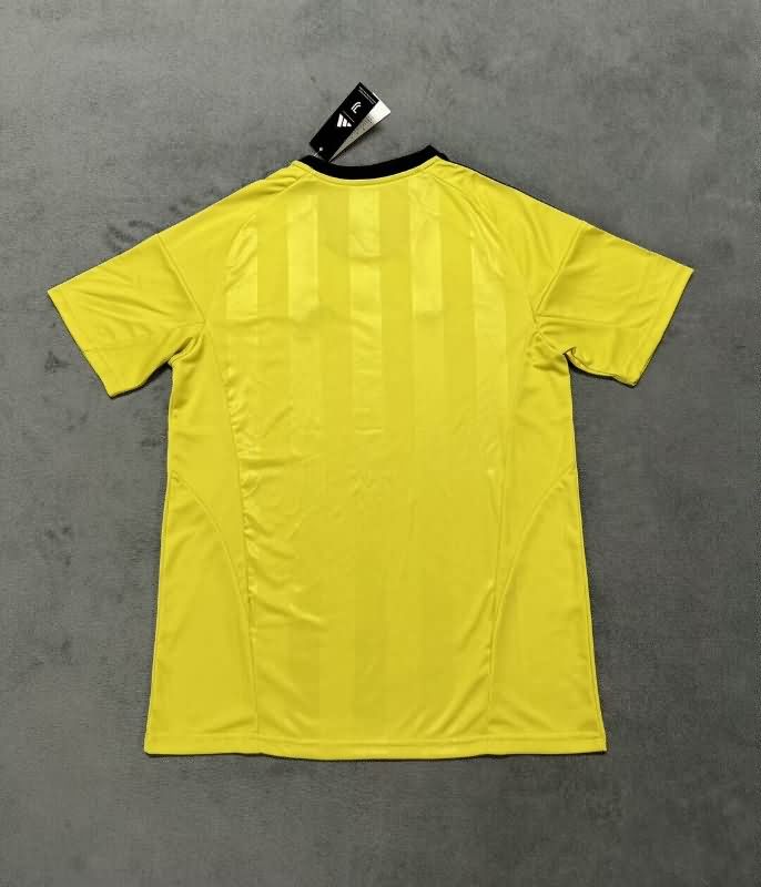 Thailand Quality(AAA) 25/26 Juventus Goalkeeper Yellow Soccer Jersey
