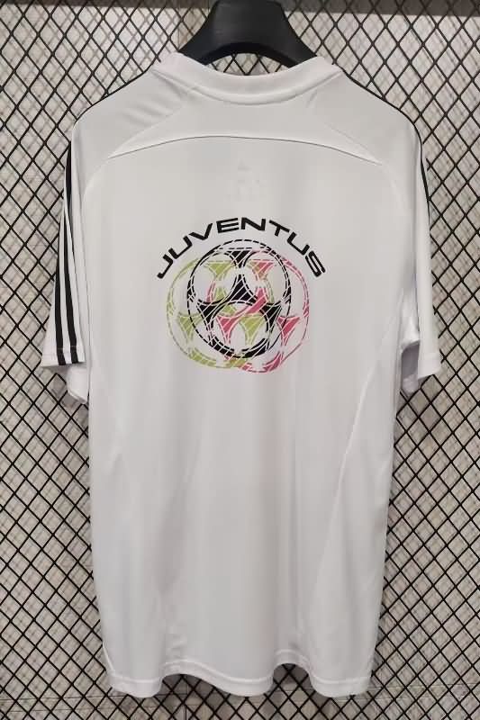 Thailand Quality(AAA) 25/26 Juventus Training Soccer Jersey 06