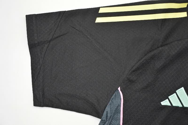Thailand Quality(AAA) 25/26 Juventus Training Soccer Jersey 06