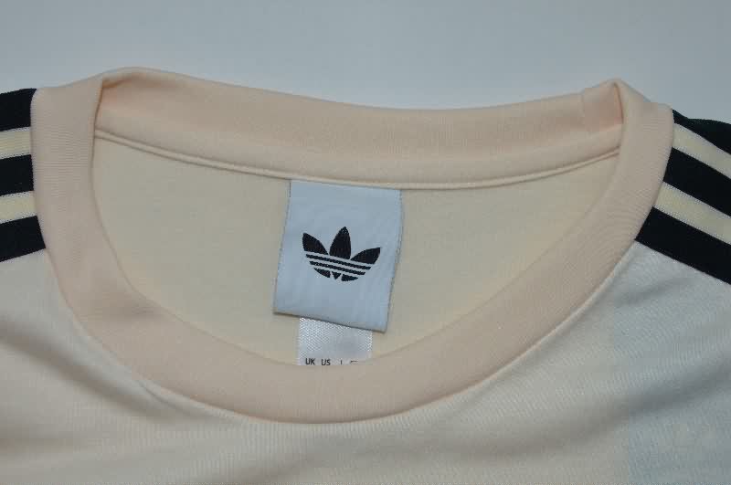 Thailand Quality(AAA) 25/26 Juventus Training Soccer Jersey 07