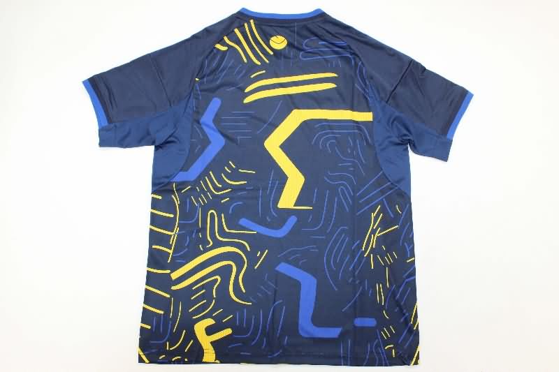 Thailand Quality(AAA) 25/26 Leeds United Dark Blue Soccer Jersey