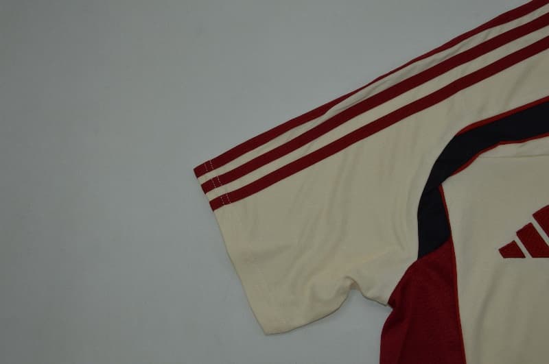 Thailand Quality(AAA) 25/26 Liverpool Training Soccer Jersey 07