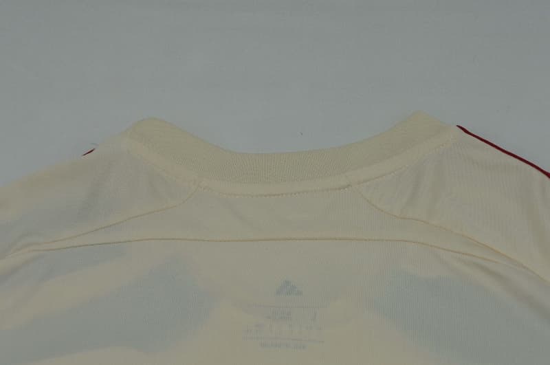 Thailand Quality(AAA) 25/26 Liverpool Training Soccer Jersey 07