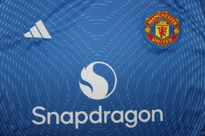 Thailand Quality(AAA) 25/26 Manchester United Goalkeeper Blue Soccer Jersey Leaked