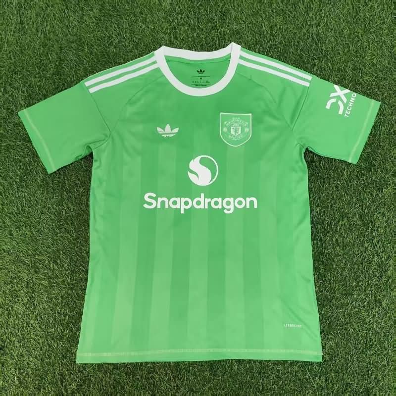 Thailand Quality(AAA) 25/26 Manchester United Goalkeeper Green Soccer Jersey