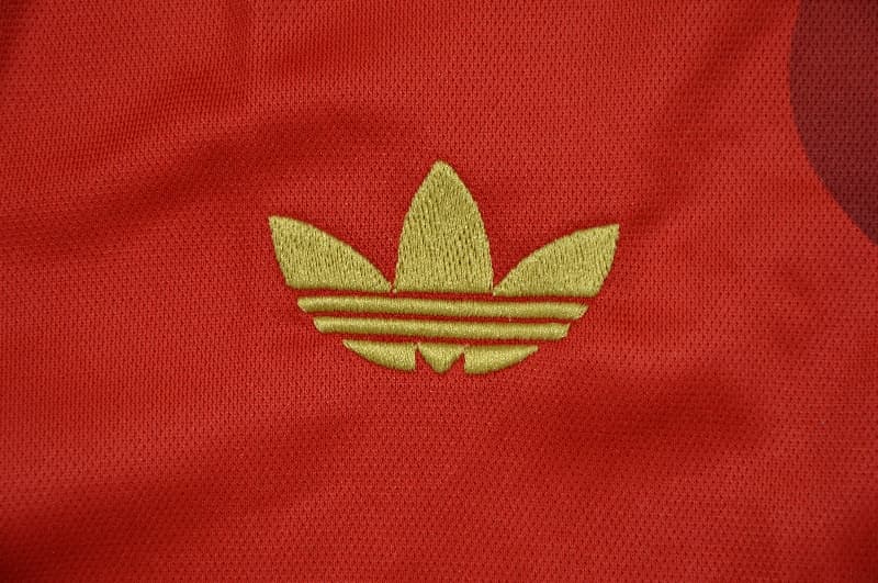 Thailand Quality(AAA) 25/26 Manchester United Special Soccer Jersey 04