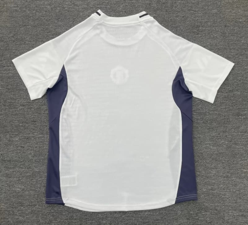 Thailand Quality(AAA) 25/26 Manchester United Training Soccer Jersey(Player) 03