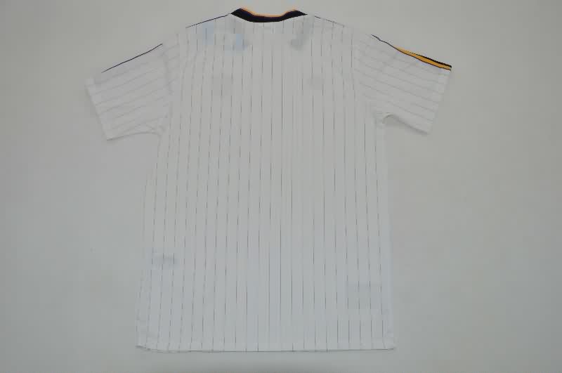 Thailand Quality(AAA) 25/26 Manchester United White Soccer Jersey(Player)