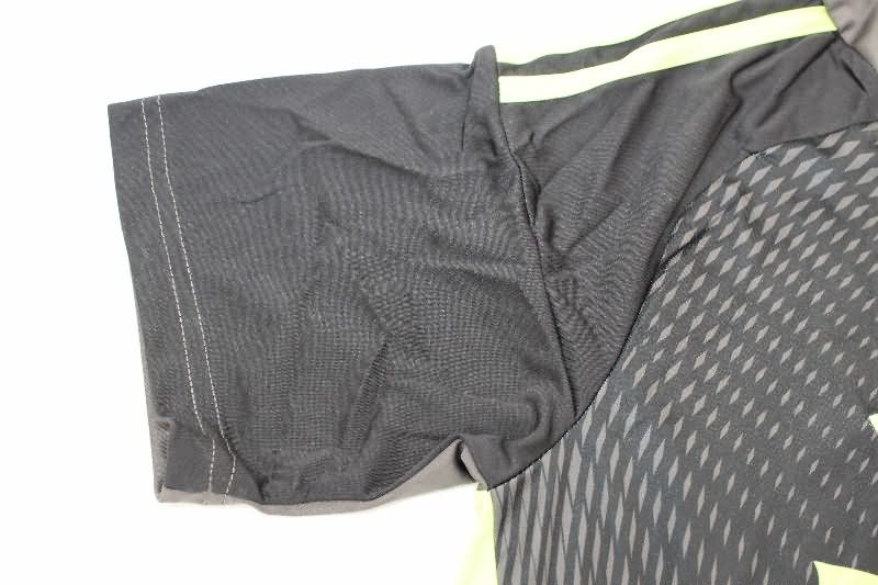 Thailand Quality(AAA) 25/26 Real Madrid Goalkeeper Black Soccer Jersey
