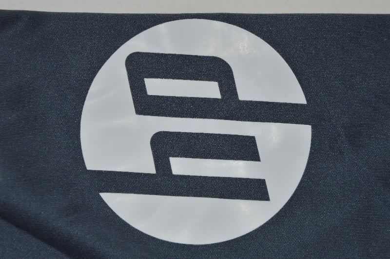 Thailand Quality(AAA) 25/26 Real Madrid Goalkeeper Black Long Sleeve Soccer Jersey