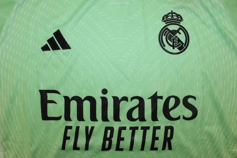 Thailand Quality(AAA) 25/26 Real Madrid Goalkeeper Green Soccer Jersey