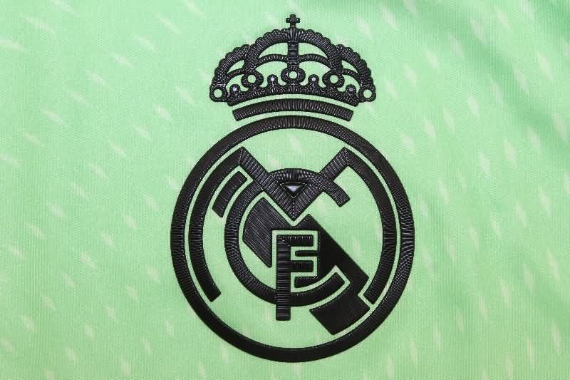 Thailand Quality(AAA) 25/26 Real Madrid Goalkeeper Green Soccer Jersey