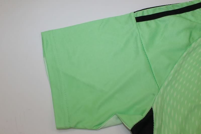 Thailand Quality(AAA) 25/26 Real Madrid Goalkeeper Green Soccer Jersey