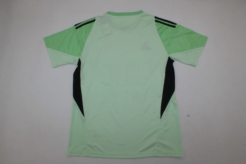 Thailand Quality(AAA) 25/26 Real Madrid Goalkeeper Green Soccer Jersey