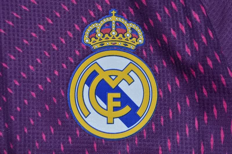 Thailand Quality(AAA) 25/26 Real Madrid Goalkeeper Purple Soccer Jersey (Player)