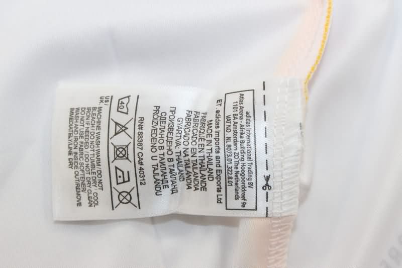 Thailand Quality(AAA) 25/26 Real Madrid Home Soccer Jersey