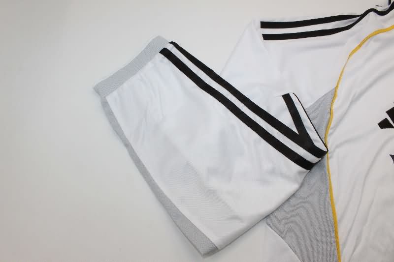 Thailand Quality(AAA) 25/26 Real Madrid Home Long Sleeve Soccer Jersey