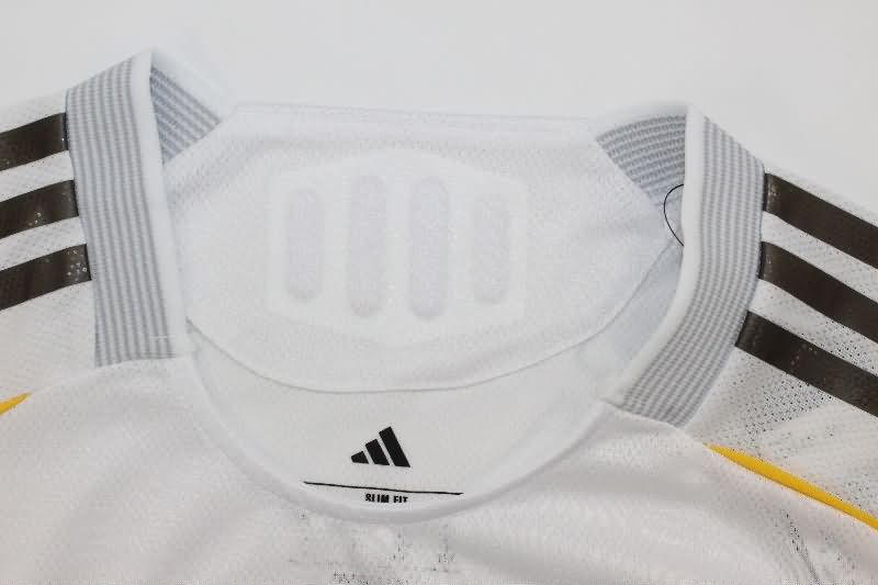 Thailand Quality(AAA) 25/26 Real Madrid Home Long Sleeve Soccer Jersey (Player)