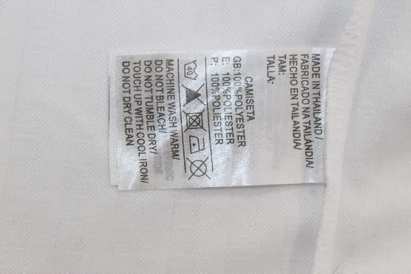 Thailand Quality(AAA) 25/26 Real Madrid Training Soccer Jersey 06