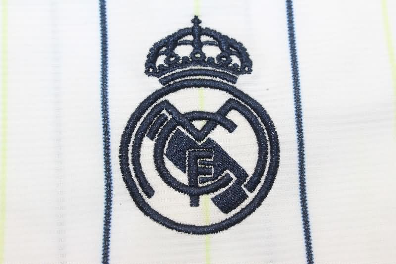 Thailand Quality(AAA) 25/26 Real Madrid Travel Soccer Jersey