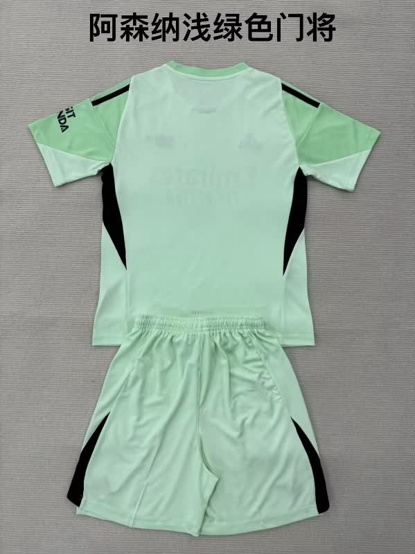 25/26 Arsenal Goalkeeper Green Kids Soccer Jersey And Shorts 02