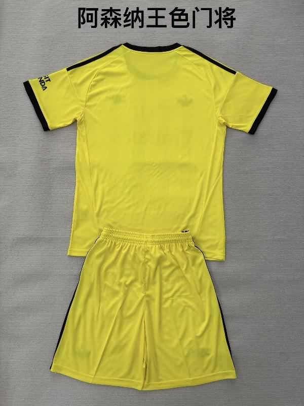 25/26 Arsenal Goalkeeper Yellow Kids Soccer Jersey And Shorts 02