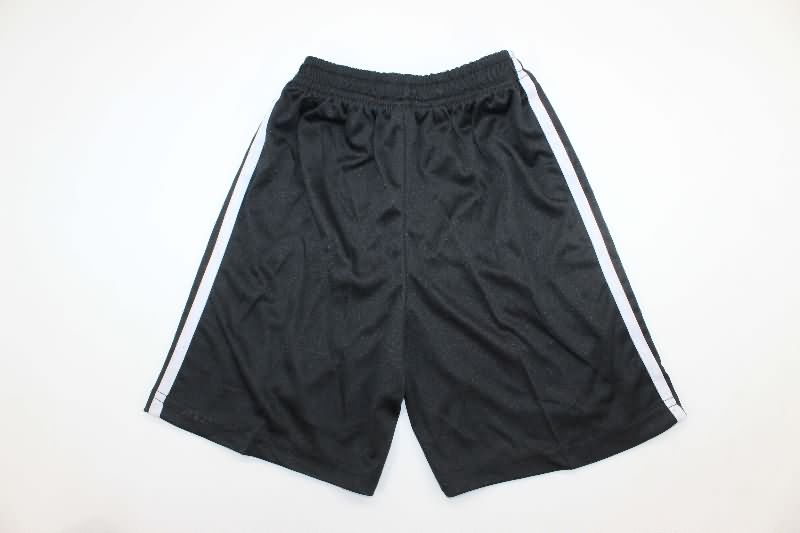 25/26 Liverpool Goalkeeper Black Kids Soccer Jersey And Shorts 02